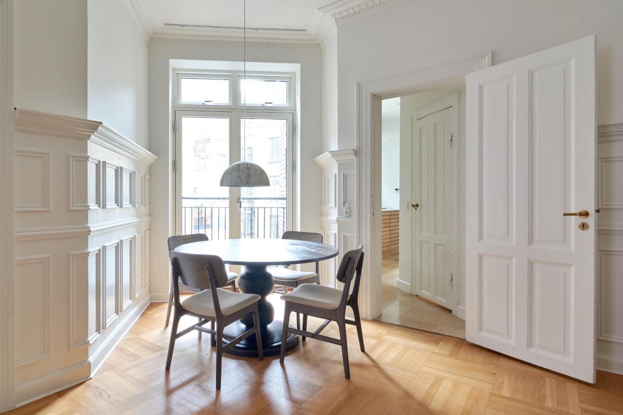 Spacious 3 Bedroom Manor Flat Next To Tivoli 코펜하겐 외부 사진