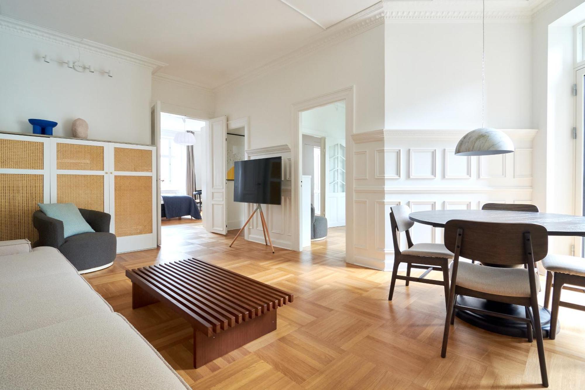 Spacious 3 Bedroom Manor Flat Next To Tivoli 코펜하겐 외부 사진