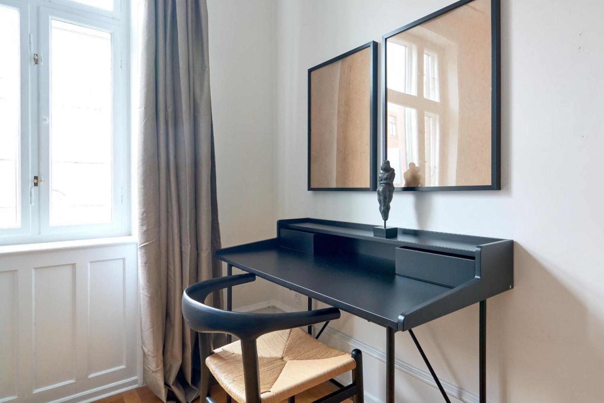 Spacious 3 Bedroom Manor Flat Next To Tivoli 코펜하겐 외부 사진